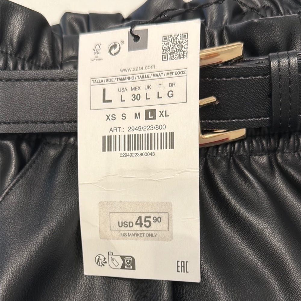 Zara High Waist Black vegan leather Shorts - Picture 3 of 11